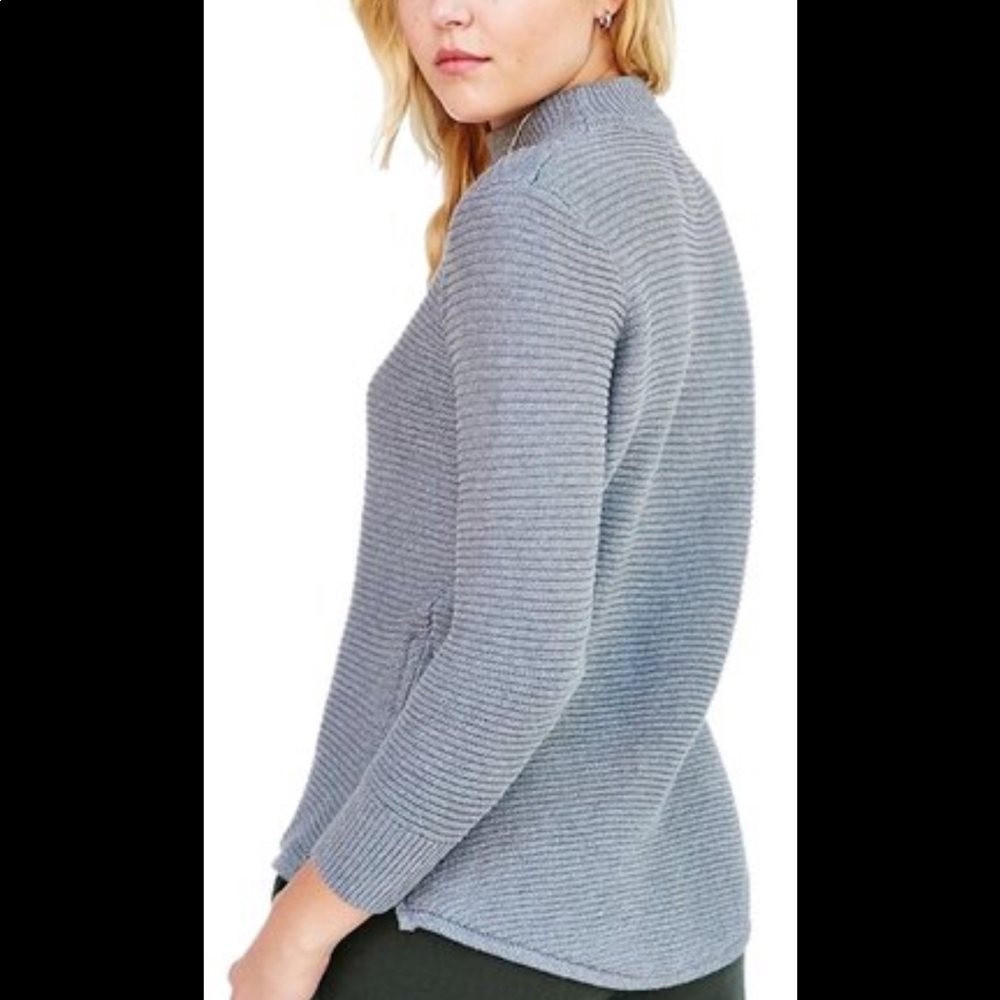 5/$25 UNIF x URBAN OUTFITTERS gray cable knit sweater